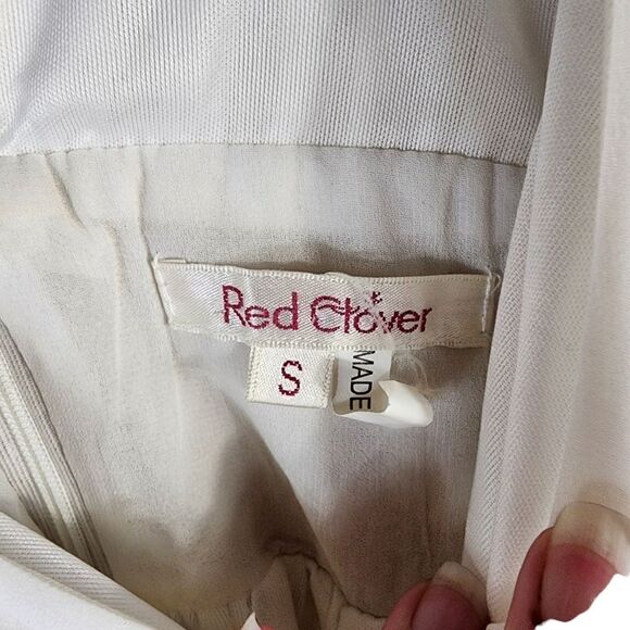 Red Clover Long Sleeve Snow White and Sequin Dress - Picture 5 of 7